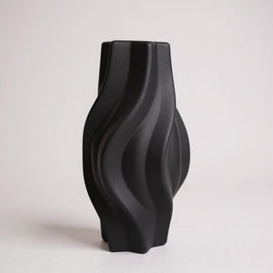 Black Wave Ridge Vase
